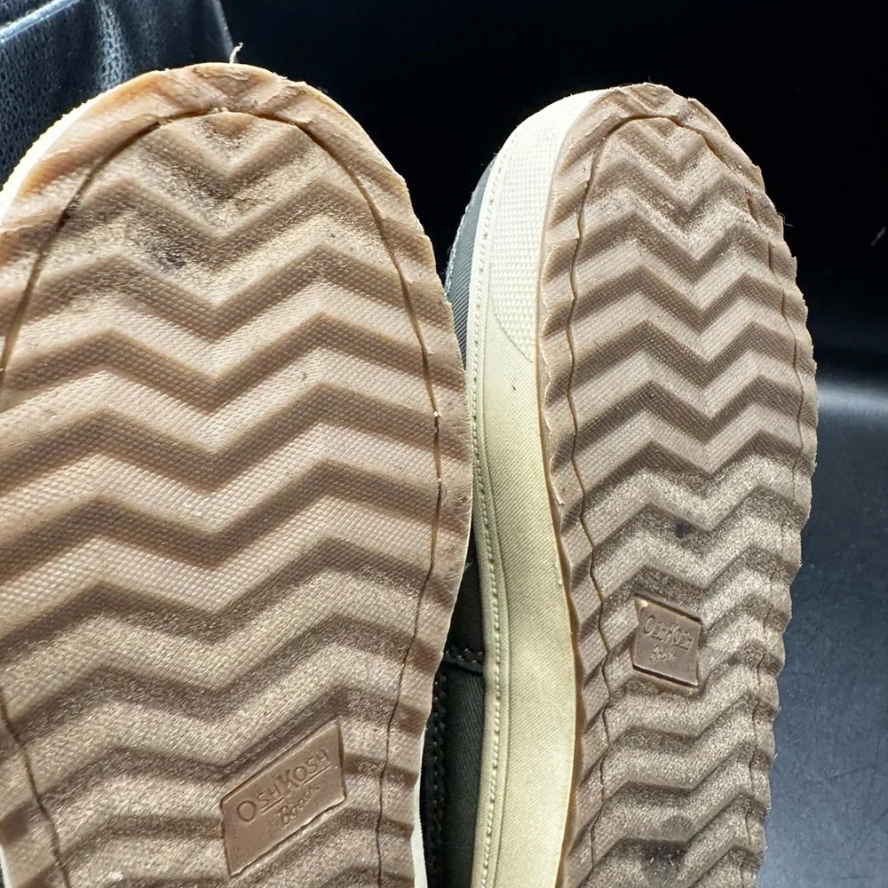 OshKosh Bgosh shoes have